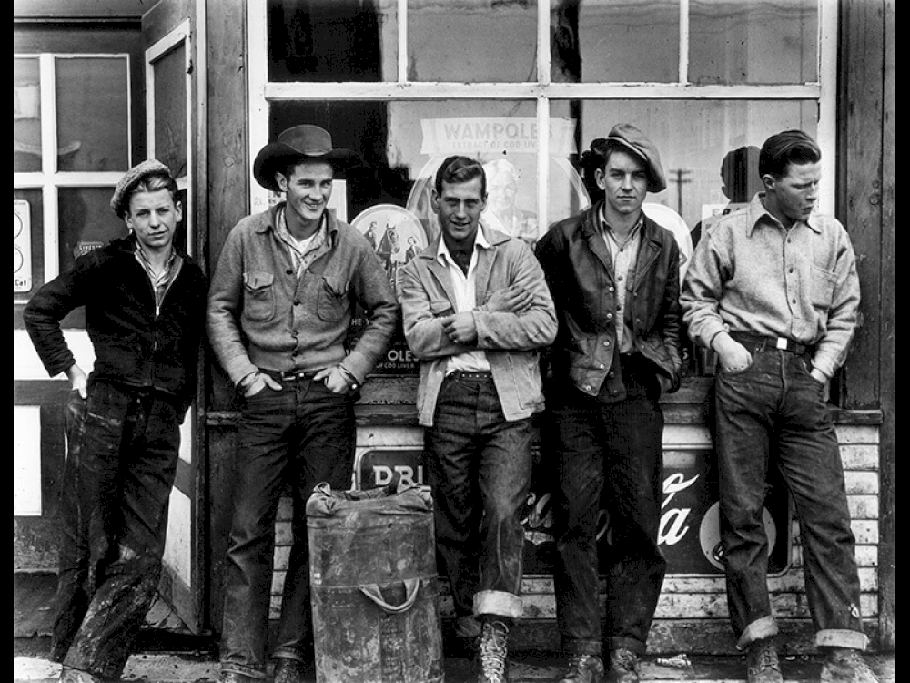 Drugstore Cowboys, Turner Valley, Canada, 1945 - Photograph by Gordon Parks ©The Gordon Parks Foundation