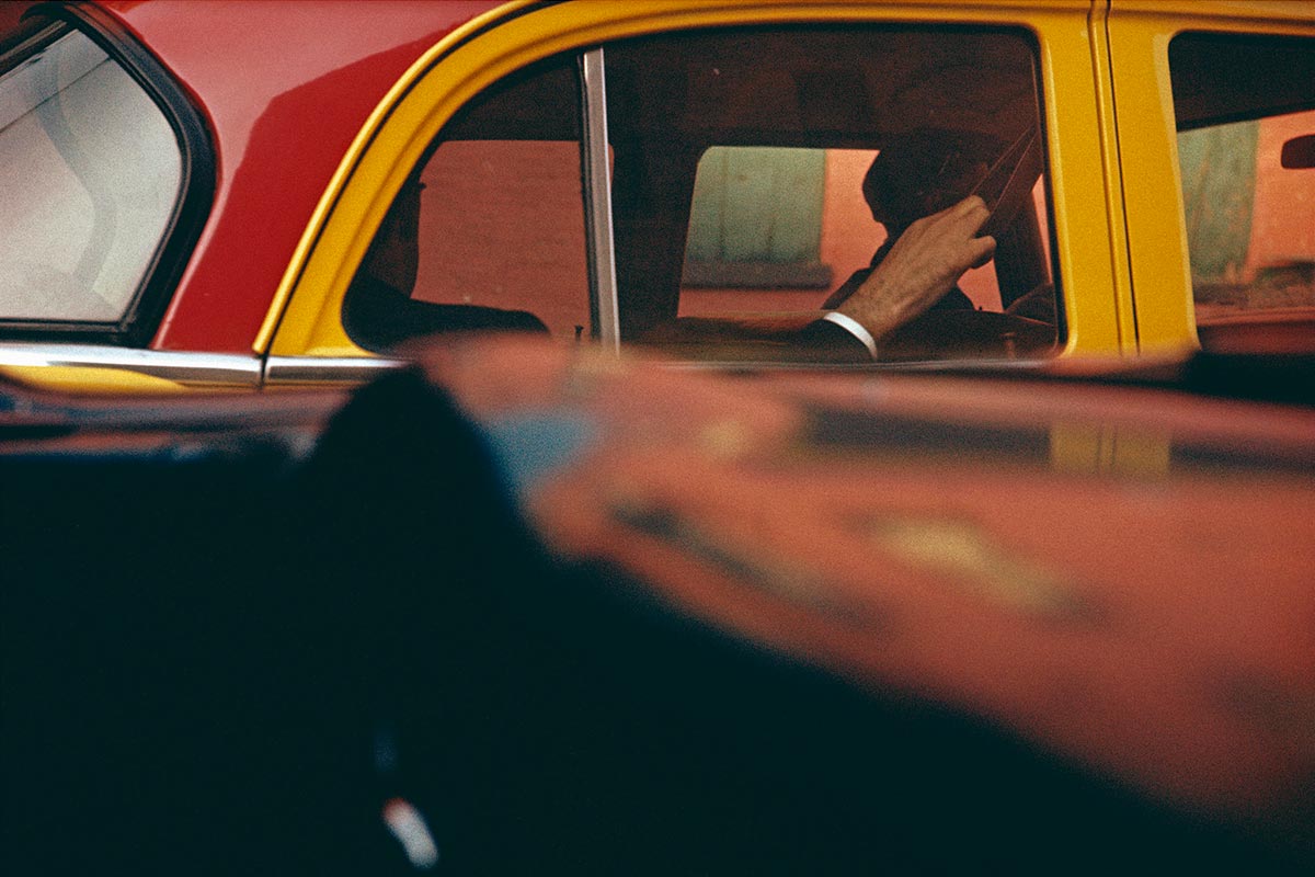 Saul Leiter, Taxi, ca. 1957, © The Saul Leiter Foundation