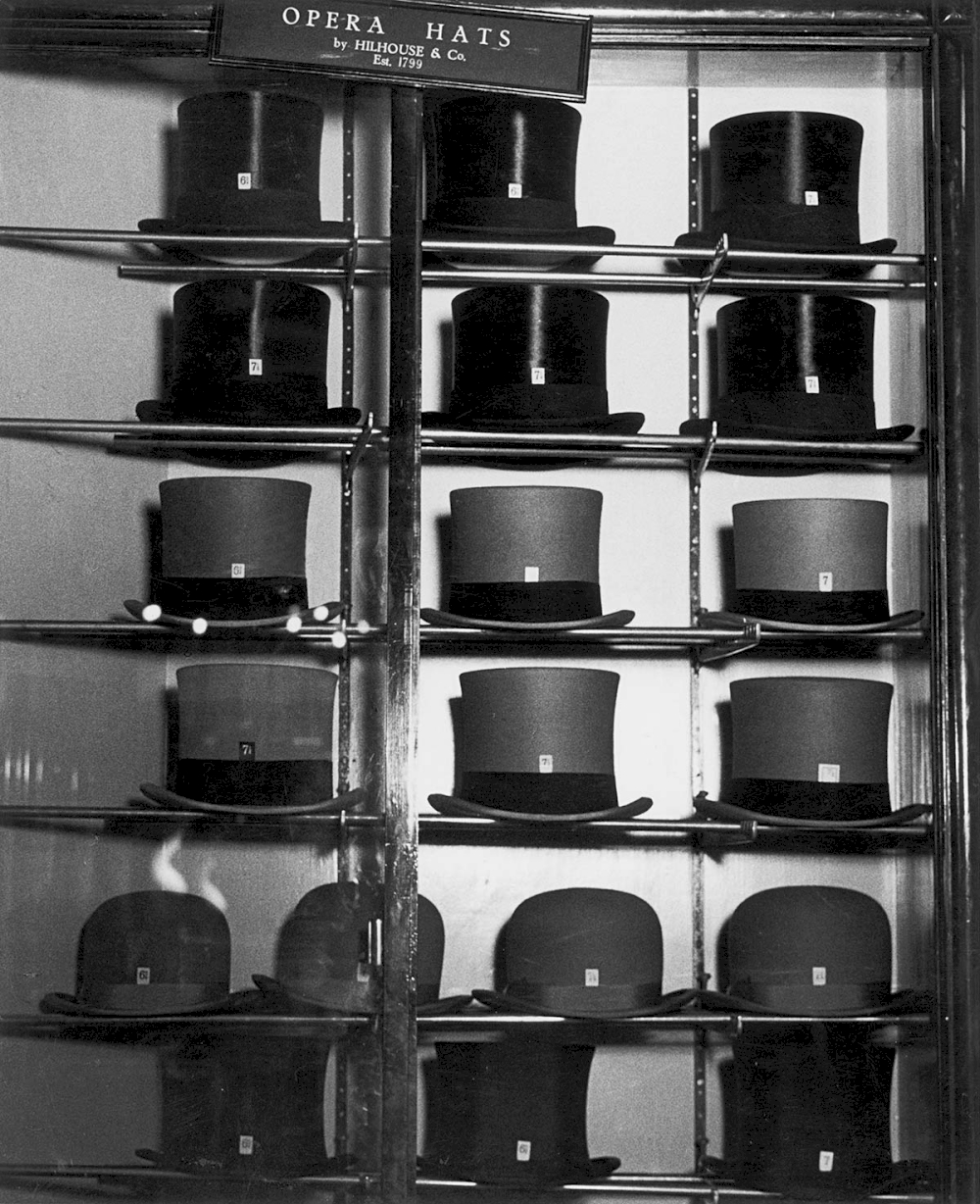 Bond Street hatter’s show-case, 1934  - Private collection, Courtesy Bill Brandt Archive and Edwynn Houk Gallery © Bill Brandt / Bill Brandt Archive Ltd.