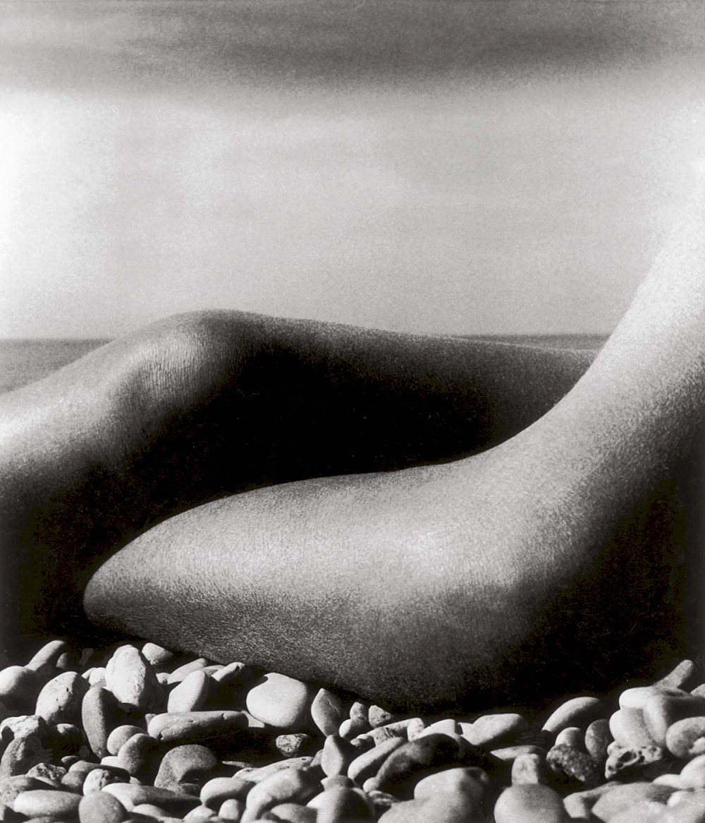 Nude, Baie des Anges, France, 1959 - Private collection, Courtesy Bill Brandt Archive and Edwynn Houk Gallery © Bill Brandt / Bill Brandt Archive Ltd.