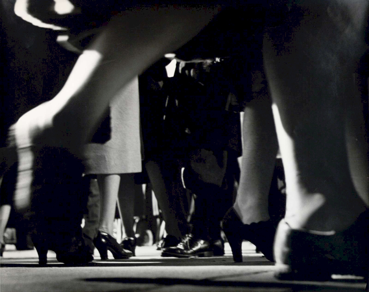 Running Legs, Forty-Second Street, New York, circa 1940-41 © Estate of Lisette Model, courtesy of Baudoin Lebon and Avi Keitelman
